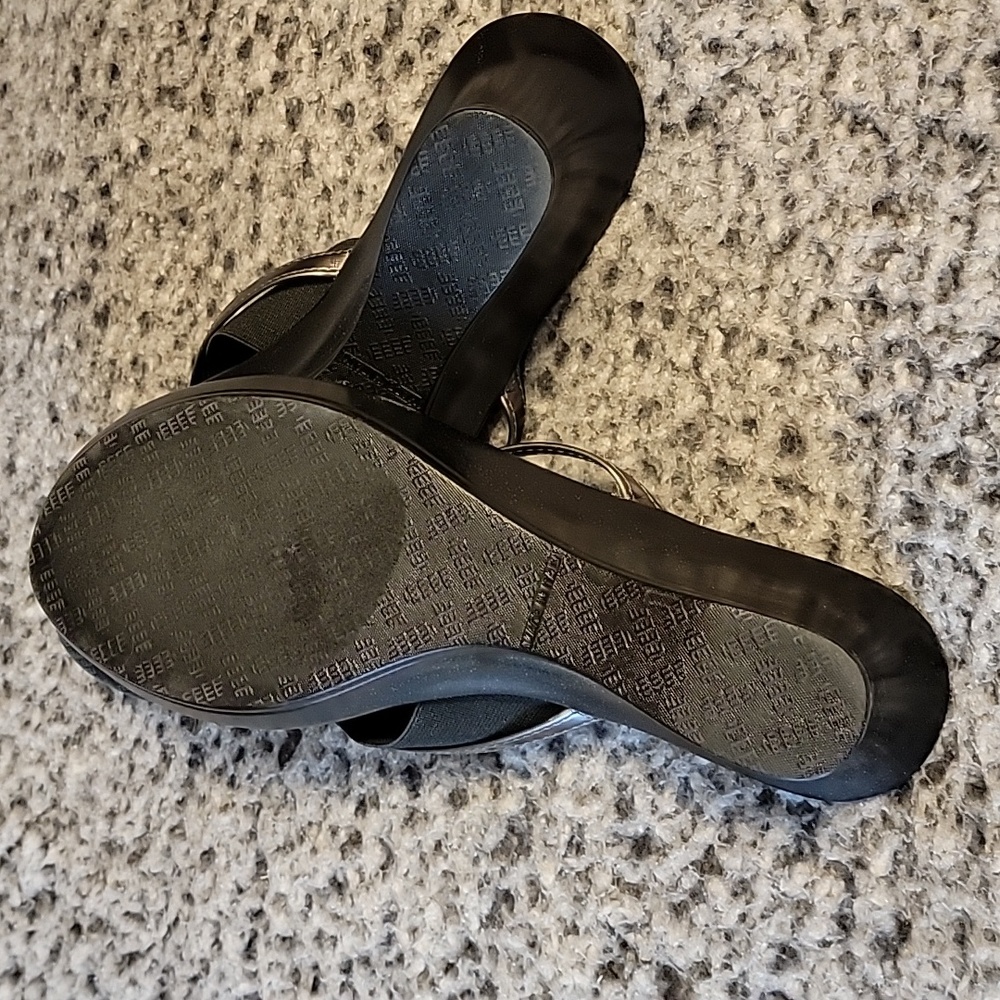 Italian Shoemaker - Picture 3 of 3
